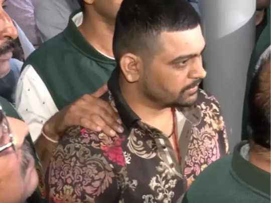 भारत लाया गया गैंगस्टर, फर्जी पासपोर्ट बनाकर दुबई भागा था Deepak Boxer