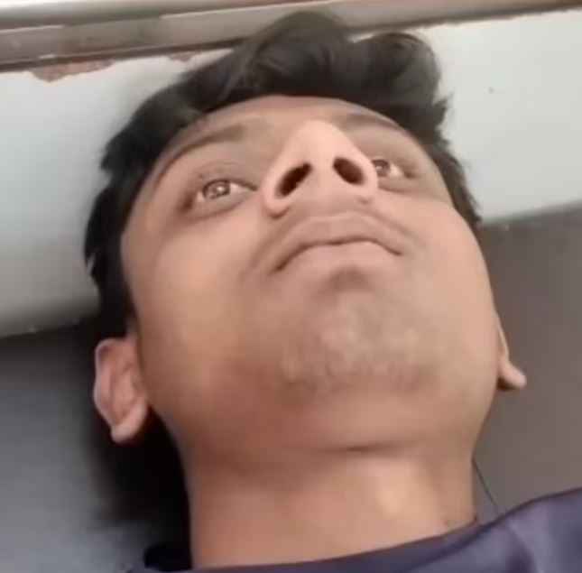 Moradabad News: खुद अनपढ़ जबकि पढ़ी-लिखी लड़की से करना चाह रहा शादी, नानी के घर आया और जहर खा लिया Moradabad News: खुद अनपढ़ जबकि पढ़ी-लिखी लड़की से करना चाह रहा शादी, नानी के घर आया और जहर खा लिया