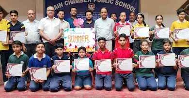 Muzaffarnagar News: ग्रेन Chamber पब्लिक स्कूल में समर इन्नोवेशन कैंप का समापन