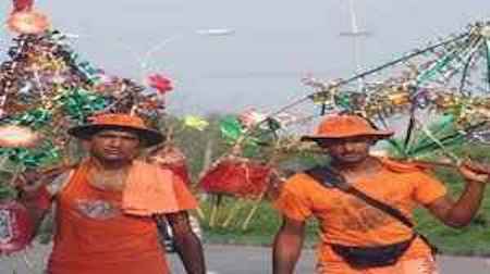 Muzaffarnagar News: हर हर महादेव के जयघोष के साथ बढे शिवभोले Muzaffarnagar News: हर हर महादेव के जयघोष के साथ बढे शिवभोले