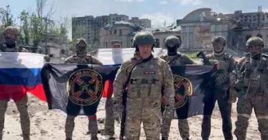 Vladimir Putin की सख्ती के बाद पीछे हटे Russia’S Wagner Group Chief येवगेनी, रूस में नजर आये टैंक और बख्तरबंद वाहन