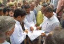 Muzaffarnagar News: बाढ प्रभावित परिवारो से वार्तालाप के दौरान हर संभव प्रयास का दिया आश्वासनः अपर जिलाधिकारी