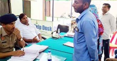 Muzaffarnagar News: समाधान दिवस पर एडीएम प्रशासन ने समस्याएं सुनीं