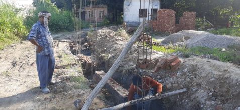 Haridwar: ग्राम सभा की जमीन पर प्रॉपर्टी डीलर व दबंग व्यक्तियों के द्वारा बिना नक्शा पास कराए अवैध निर्माण Haridwar: ग्राम सभा की जमीन पर प्रॉपर्टी डीलर व दबंग व्यक्तियों के द्वारा बिना नक्शा पास कराए अवैध निर्माण