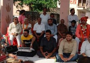 Muzaffarnagar: श्री हनुमान ध्वज का विधि विधान से पूजन, दीपक मित्तल श्री रामलीला मंचन के यजमान