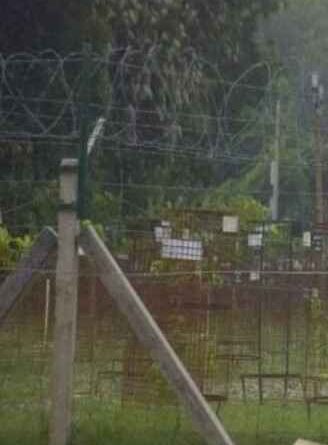 Agra: पोइया घाट पर सत्संगियों द्वारा डूब क्षेत्र में फेंसिंग लगाकर कब्जा, Radha Swami Satsang Sabha के अध्यक्ष गुरु प्रसाद सूद भूमाफिया के रूप में चिह्नित