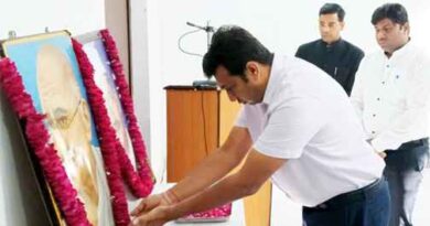 Muzaffarnagar News: जिलाधिकारी ने सभी अधिकारियों व कर्मचारियों को दिलाई स्वच्छ भारत की शपथ