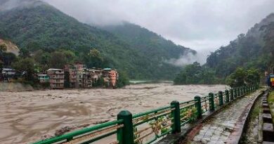 Sikkim: सिक्किम में आई बाढ़ से अबतक आठ लोगों की मौत,  लापता 23 सैनिकों में से 1 को बचाया गया