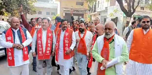 फीस वृद्धि के विरोध मे प्रदर्शन : Muzaffarnagar जिलाधिकारी को समस्या से कराया अवगत 1 Muzaffarnagar News