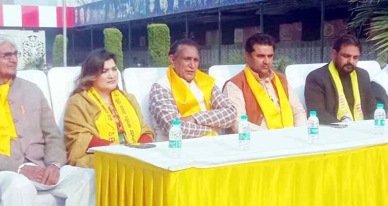 5 जनवरी को आयेगे Omprakash Rajbhar, पार्टी के सम्मेलन में भारी संख्या में होगे कार्यकर्ता शामिलः हरेंद्र सिंह