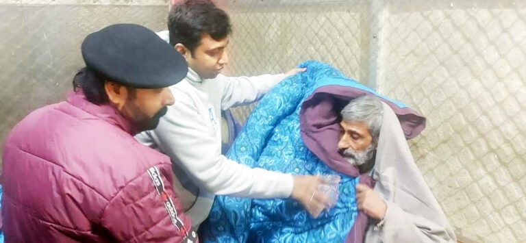 Muzaffarnagar News: जरूरतमंद एवं बेसहारा लोगों को शीत लहर से बचाव हेतु कंबल बांटे Muzaffarnagar News: जरूरतमंद एवं बेसहारा लोगों को शीत लहर से बचाव हेतु कंबल बांटे