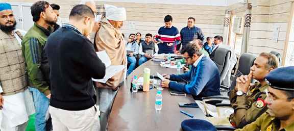 Muzaffarnagar News: डीएम-एसएसपी ने सुनी समस्याएं Muzaffarnagar News: डीएम-एसएसपी ने सुनी समस्याएं