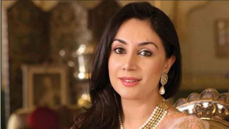 Rajasthan में Transformation: कौन हैं डिप्टी सीएम बनने वालीं नेतृत्व कौशल को प्रदर्शित करती Diya Kumari? Rajasthan में Transformation: कौन हैं डिप्टी सीएम बनने वालीं नेतृत्व कौशल को प्रदर्शित करती Diya Kumari?