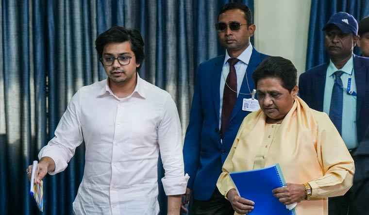 Bahujan Samaj Party:  आकाश आनंद मायावती के उत्तराधिकारी घोषित