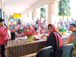 Muzaffarnagar News-आप सरकार के हाथो को मजबूत करेंगे तभी सरकार निरंतर आपके लिए कार्य कर सकेगीः सुनीता बालियान