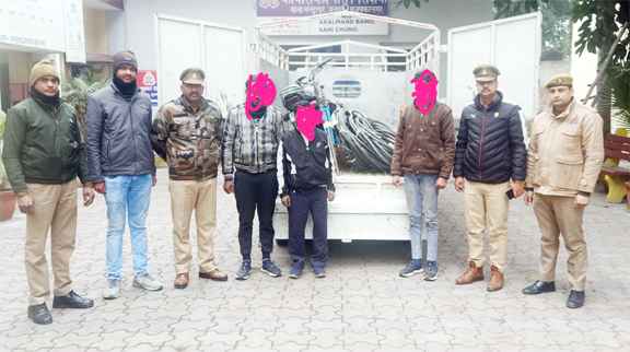 Muzaffarnagar मंसूरपुर पुलिस ने केबल चोरी करने वाले गैंग का किया पर्दाफाश, तीन शातिर गिरफ्तार Muzaffarnagar मंसूरपुर पुलिस ने केबल चोरी करने वाले गैंग का किया पर्दाफाश, तीन शातिर गिरफ्तार