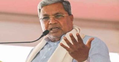 सिद्धारमैया स्वयं राम हैं, फिर (अयोध्या) मंदिर में जाकर उस राम की पूजा क्यों करें?-Holalkere Anjaneya