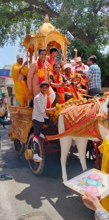 Muzaffarnagar News: महावीर जयंति पर धूमधाम के साथनिकली शोभायात्रा