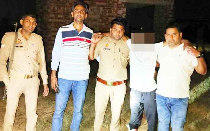 Muzaffarnagar News: पुलिस मुठभेड़ ०२ शातिर चोर अभियुक्तगण गिरफ्तार, सफेद धातु तथा अवैध शस्त्र बरामद Muzaffarnagar News: पुलिस मुठभेड़ ०२ शातिर चोर अभियुक्तगण गिरफ्तार, सफेद धातु तथा अवैध शस्त्र बरामद