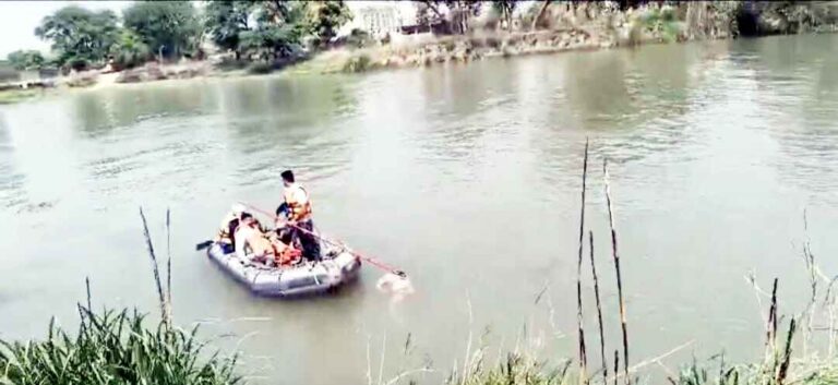 Muzaffarnagar गंग नहर में डूबे युवक का शव मिला Muzaffarnagar गंग नहर में डूबे युवक का शव मिला