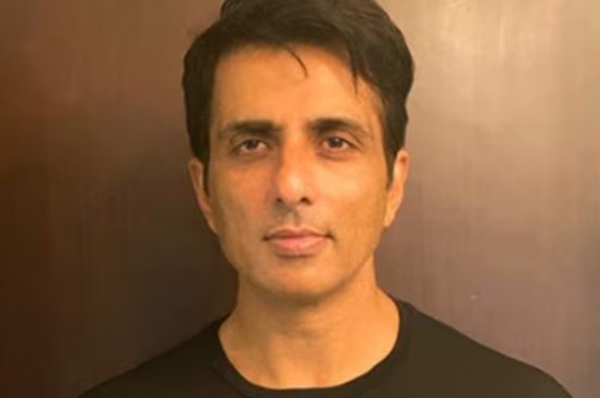 बॉलीवुड स्टार Sonu Sood पर गैर-जमानती वारंट! जानिए पूरा मामला, Mlm कंपनी के फ्रॉड से कैसे जुड़ा नाम? 🚨