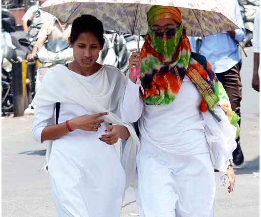 Muzaffarnagar: घर से निकलना हुआ तपिश के कारण दुभर