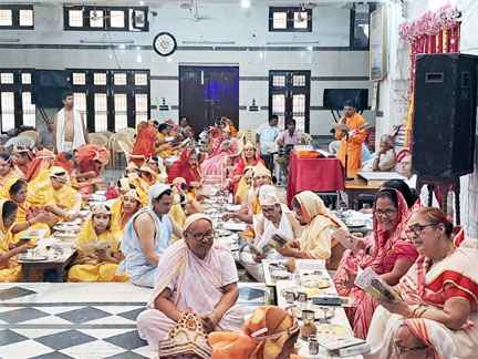 Khatauli News: नौ जैन मंदिरों में जैन धर्म के अनुयायियों ने अक्षय तृतीया पर्व मनाया