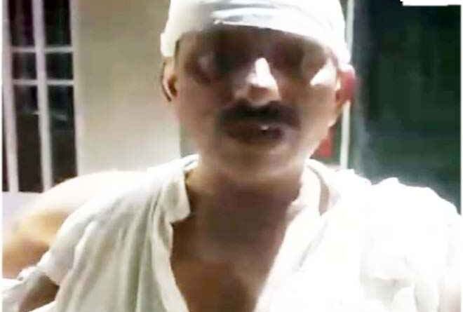 Muzaffarnagar: आपसी विवाद मे बीच बचाव कराने पर की पत्रकार सुनील वर्मा की पिटाई Muzaffarnagar: आपसी विवाद मे बीच बचाव कराने पर की पत्रकार सुनील वर्मा की पिटाई