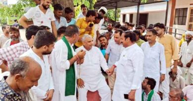 Muzaffarnagar Police का हर एनकाउंटर फर्जी- ग्रामीणों ने Budhana कोतवाली घेरी, जमकर किया हंगामा