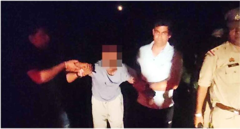 Muzaffarnagar News: थाना जानसठ पुलिस की बसायच तिराहे पर हुई मुठभेड़- इनामी शातिर को दबोचा Muzaffarnagar News: थाना जानसठ पुलिस की बसायच तिराहे पर हुई मुठभेड़- इनामी शातिर को दबोचा