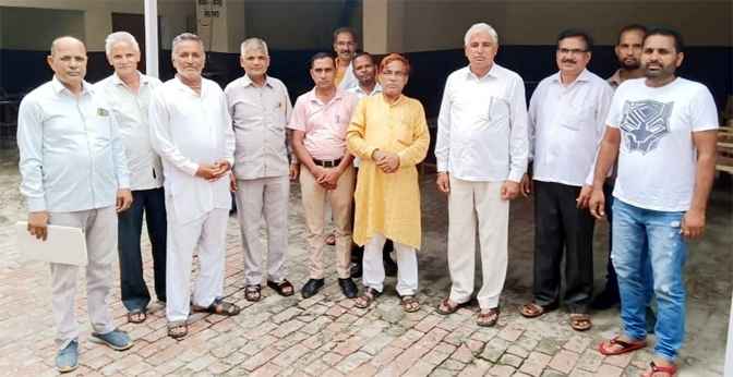 Muzaffarnagar News- समस्याओं के समाधान को जुटे विद्यालय प्रबंधक