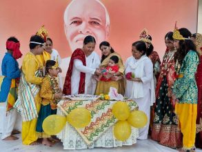 Muzaffarnagar: प्रजापिता ब्रह्माकुमारी ईश्वरीय विश्वविद्यालय में जन्माष्टमी पर कार्यक्रम आयोजित