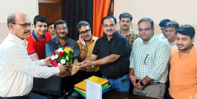 Muzaffarnagar के नए जिलाधिकारी उमेश मिश्रा का भव्य स्वागत: आईआईए ने उद्योग जगत के लिए आशा जताई