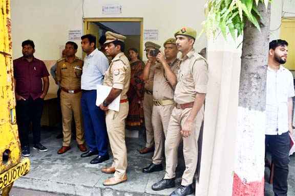 Muzaffarnagar News: पुलिस आरक्षी नागरिक पुलिस भर्ती परीक्षा मूल्यांकन के लिए उत्तर पुस्तिका रवाना