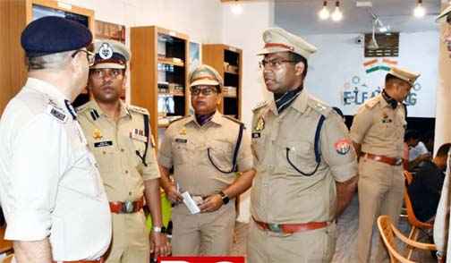 Adg, Meerut Zone द्वारा Muzaffarnagar पुलिस रिजर्व लाइन्स और कार्यालय का निरीक्षण: कार्यप्रणाली में सुधार की दिशा में ध्रुवकान्त ठाकुर
