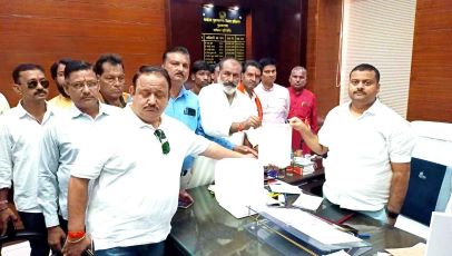 Muzaffarnagar भरतिया कॉलोनी में मकान बिक्री विवाद: सांप्रदायिक तनाव और सामाजिक मुद्दों पर सवाल? Muzaffarnagar भरतिया कॉलोनी में मकान बिक्री विवाद: सांप्रदायिक तनाव और सामाजिक मुद्दों पर सवाल?