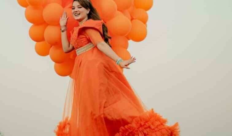 Rabeeca Khan का अनोखा जन्मदिन: हवा में लटककर मनाया खास दिन!