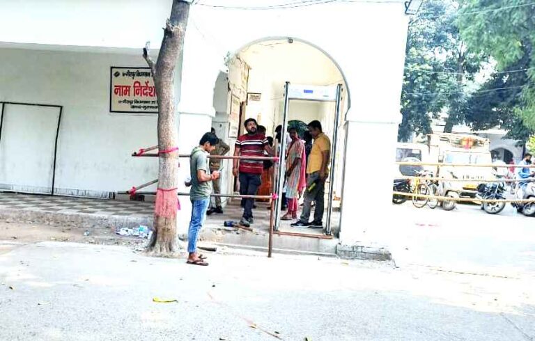 Muzaffarnagar मीरापुर उपचुनाव: नामांकन प्रक्रिया में हलचल, 11 प्रत्याशियों ने खरीदे नामांकन पत्र