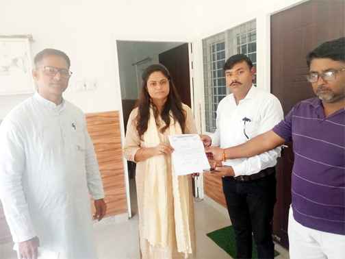 Muzaffarnagar में सफाई कर्मचारियों का चुनाव: दीपक गम्भीर का अधिशासी अधिकारी को ज्ञापन