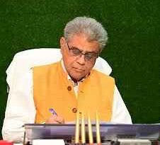 बंदर बने मुसीबत! वन मंत्री का अजीब बयान: अब Meerut नगर निगम ही करेगा बंदरों का समाधान