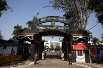 धमाकों का कहर: Jabalpur की ऑर्डिनेंस फैक्ट्री में भयानक विस्फोट, मौतों का आंकड़ा बढ़ा