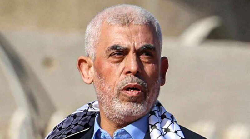 Yahya Sinwar: गाज़ा के ‘कसाई’ से हमास के शीर्ष नेता तक का सफर Yahya Sinwar: गाज़ा के ‘कसाई’ से हमास के शीर्ष नेता तक का सफर