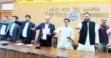 Muzaffarnagar: बाबा साहब की प्रतिमा पर माल्यार्पण और नवनियुक्त अधिकारियों को नियुक्ति पत्र: संविधान दिवस पर भव्य आयोजन