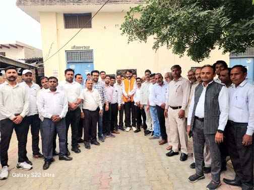 Ghaziabad में अधिवक्ताओं पर लाठीचार्ज से गुस्से में वकील, पांचवे दिन भी जारी हड़ताल और उग्र विरोध