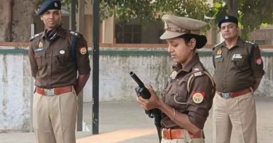 Aligarh Police लाइन में हुआ दंगा नियंत्रण का महाभ्यास, पुलिसकर्मियों ने सीखा भीड़ को नियंत्रित करने के अत्याधुनिक तरीके