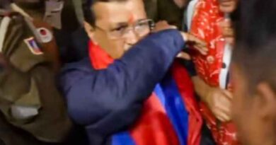 Arvind Kejriwal पर हमला: ग्रेटर कैलाश में पदयात्रा के दौरान व्यक्ति ने फेंका तरल पदार्थ, सुरक्षा ने पकड़ा