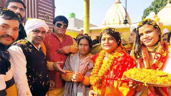 Muzaffarnagar तालड़ा गांव में मोक्षदा एकादशी पर कान्हा जी की शोभायात्रा, विधायक मिथलेश पाल और मनीष चौधरी ने किया उद्घाटन!