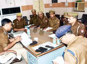 Muzaffarnagar में एसएसपी अभिषेक सिंह ने थाना कोतवाली नगर व खालापार के विवेचकों का अर्दली रूम किया, दिए कड़े दिशा-निर्देश