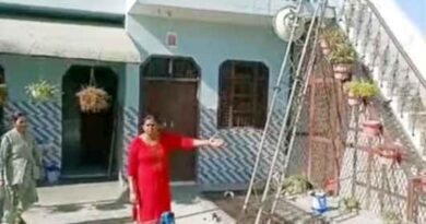 Muzaffarnagar/बुढाना में बड़ा हादसा टल गया: एसडीएम आवास के पास गिरा टेलीफोन टावर, जूझते रहे लोग, सौभाग्य से कोई घायल नहीं