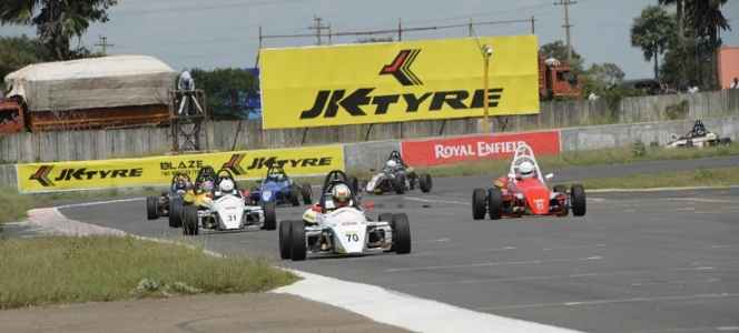 Jk Tyre Novice Cup 2024: मोटरस्पोर्ट की दुनिया में धमाल: जेके टायर नोविस कप 2024 का चैंपियन 21 दिसंबर को बनेगा, जाने इस रोमांचक रेस के बारे में; सात टीमें हिस्सा लेंगी